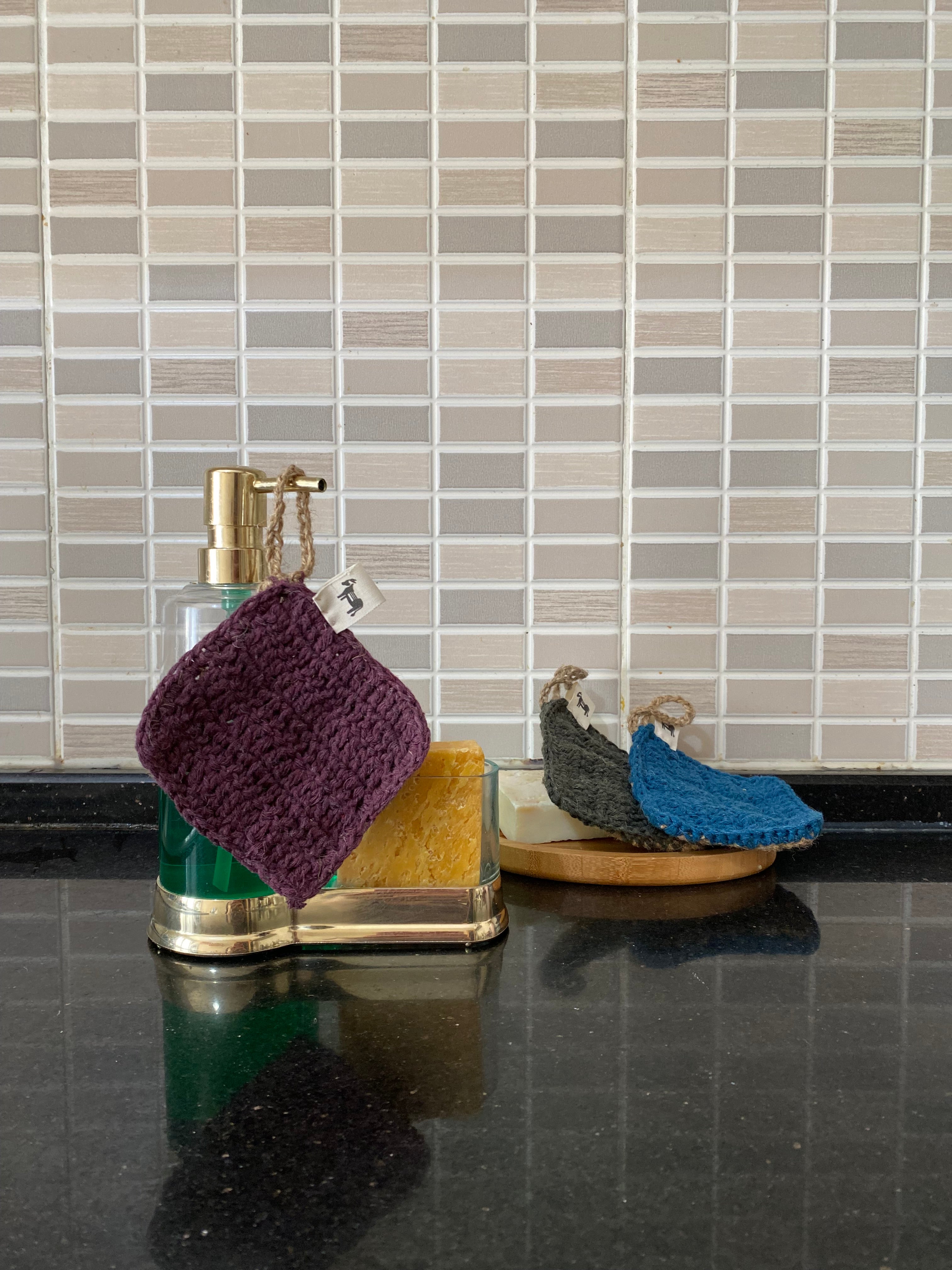 Double-sided kitchen sponge